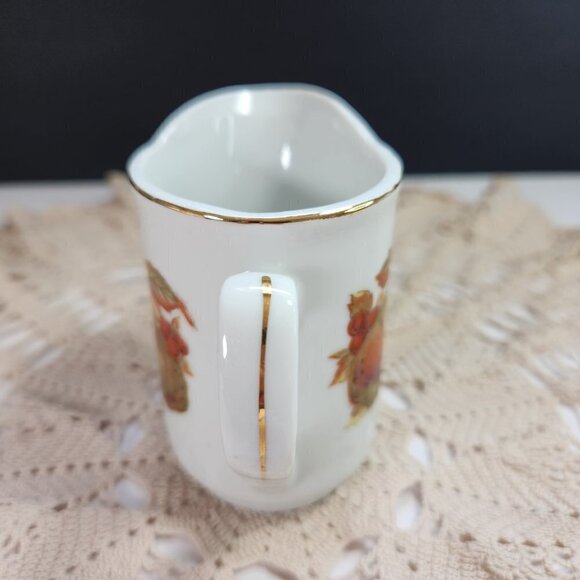 Vintage Creamer White with Pears Gold Lustre Around the Rim & Handle Japan - Picture 6 of 9